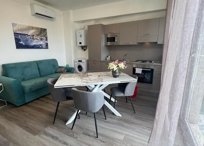 Apartment Welcome Riviera Paradiso 5, Ss1 298, Zoagli, Parking 300meters Away
